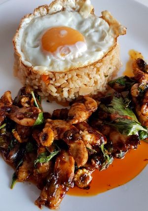 รูปของ ไก่พริกเผาไข่ดาวกรอบ