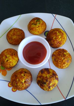 A picture of Jowar flour sooji appe.