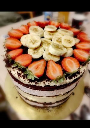 Eper és banánmousse torta recept fotója