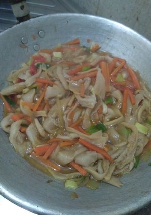 Foto resep (15). Tumis Jamur tiram + wortel