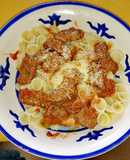 Corbatitas con Carne y Salsa