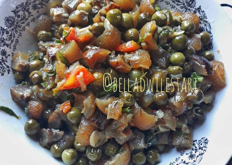 How to Cook Yummy Tumis Kikil Cabe Hijau