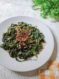 Tumis Daun Ginseng