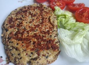 Foto principal de Hamburguesas de quinoa y berenjena