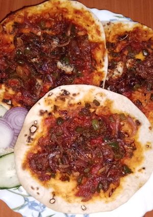 A picture of Tortizza.