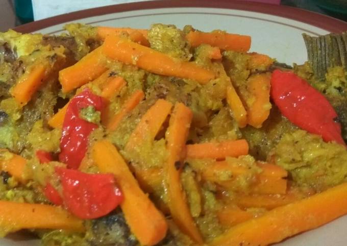 Cara Gampang Membuat Ikan Gurame bumbu kuning yang Lezat Sekali