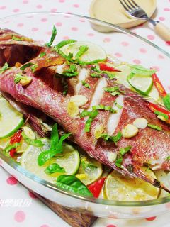 香草檸檬烤鮮魚 的食譜成品照片