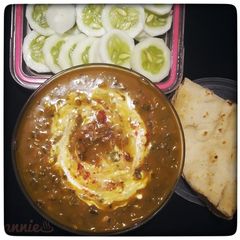 A picture of Dal makhani.