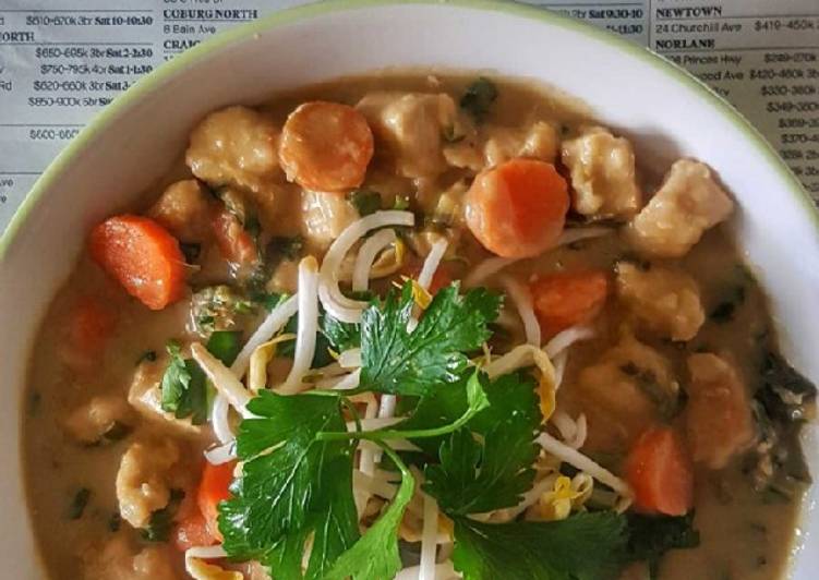 Resep Green Chicken Curry with Carrots and Beans Sprout yang Enak