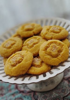 عکسی از دستور شیرینی زعفرونی ساده وراحت