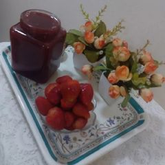 Strawberry sauce A picture of Strawberry sauce.