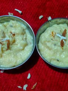 फिरनी (Phirni recipe in Hindi) रेसिपी मुख्य फोटो