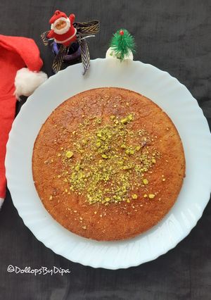 A picture of Semolina Cake.