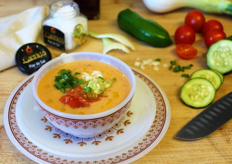 Gazpacho andaluz con Flor de Sal en Mambo