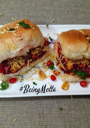 A picture of Butterly Beetroot Dabeli.