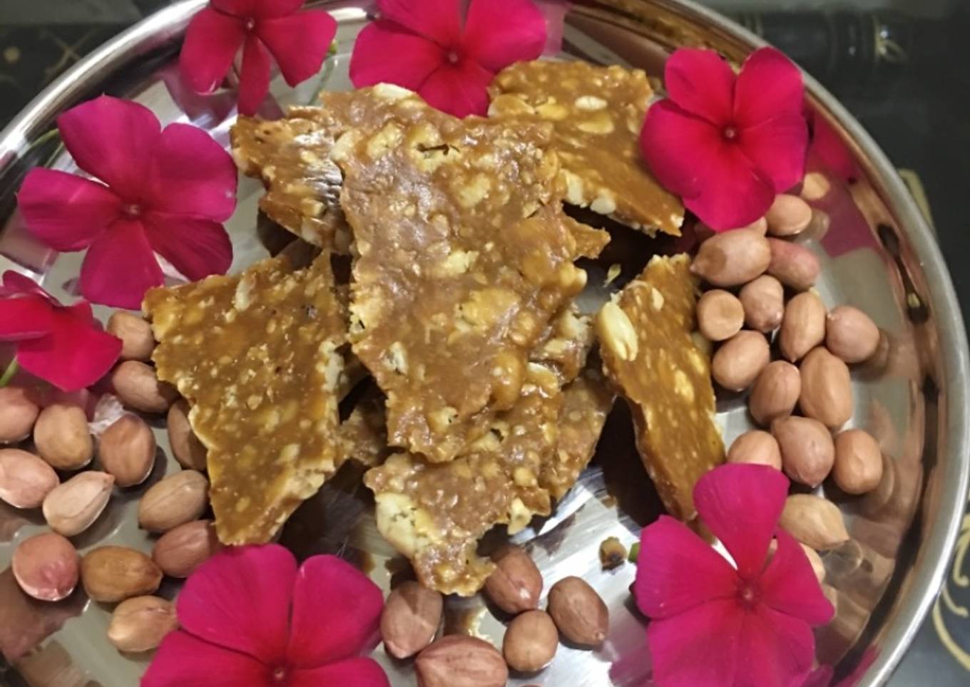 Peanuts chikki