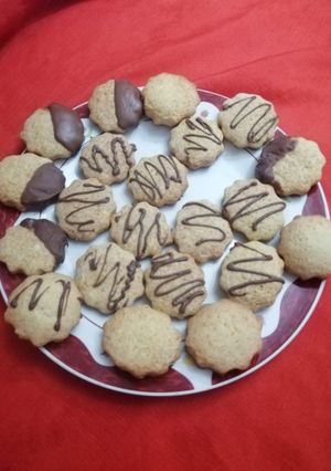 Una foto de Galletas de Naranja y chocolate, ideales para una taza de té