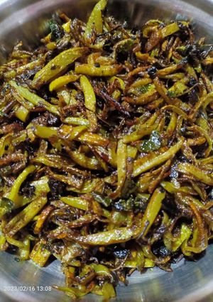 নিম পাতা লাউ খোসা ভাজা(neem pata lau khosa bhaja recipe in Bengali) রেসিপির প্রধান ছবি