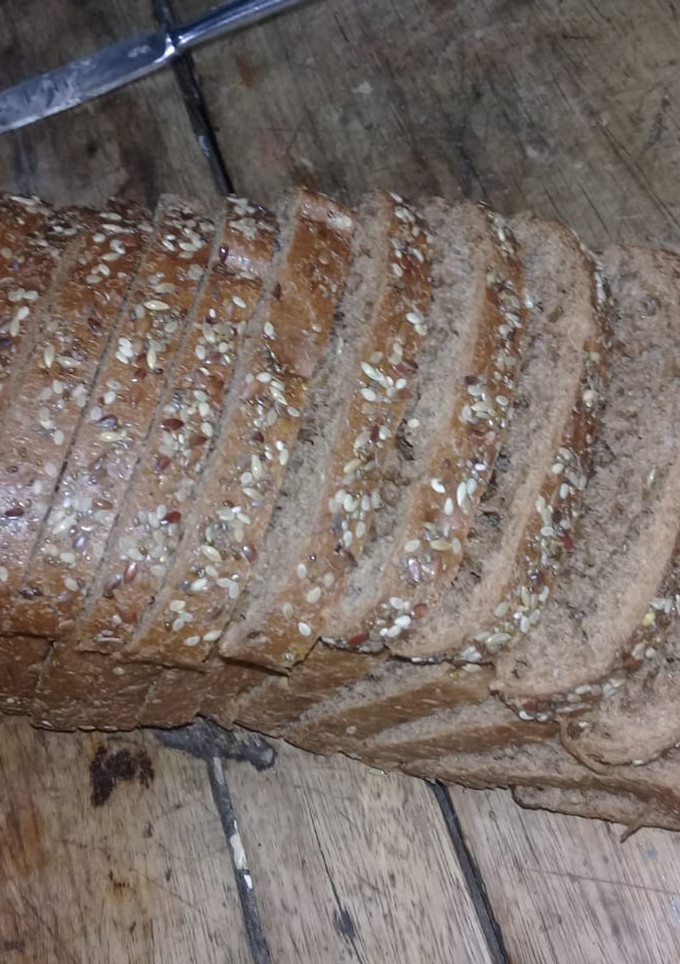 Una foto de Pan integral con mix de semillas!!!🍞
