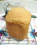 Pan para sándwich en máquina de pan