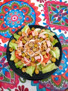 Una foto de Ensalada valenciana con nueces