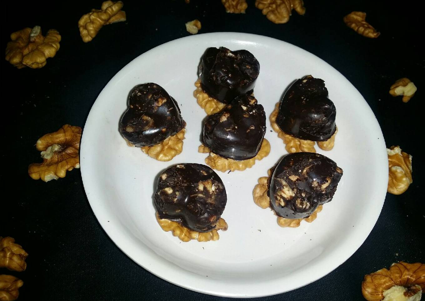 Walnut Candies