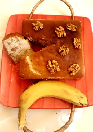 A picture of Walnut & Banana Cake.