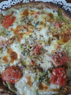 Una foto de Tarta de verduras con masa de arroz yamaní