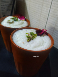 ठंडाई शेक (thandai shake recipe in Hindi) रेसिपी मुख्य फोटो