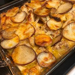 A picture of Cheesy Chicken Potato Bake.