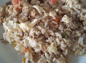 Una foto de Arroz con atún