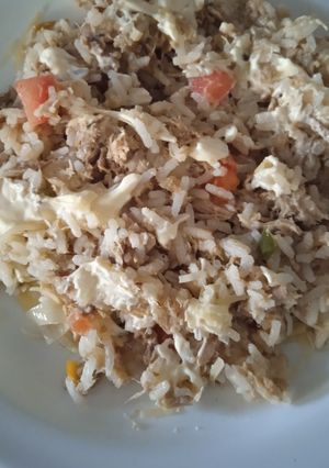 Una foto de Arroz con atún