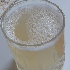A picture of Black Salt Detox Fizz.