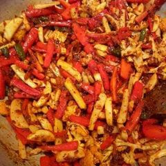 A picture of Gobhi Gazar Achar.