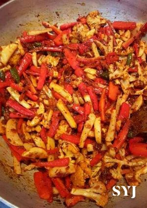 A picture of Gobhi Gazar Achar.