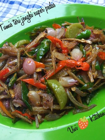 Cara Gampang Membikin Resep Tumis teri jengki super pedas yang Uenak Anti Ribet, Menggugah Selera