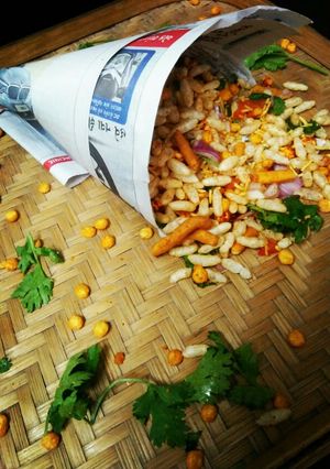 સૂકી ભેળ (Dry Bhel Recipe In Gujarati) રેસીપી મુખ્ય ફોટો