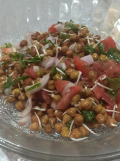 अंकुरित चना (Ankurit Chana recipe in hindi) रेसिपी मुख्य फोटो