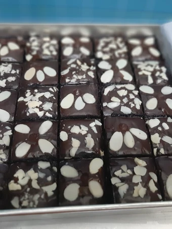 Cara Gampang Membikin Resep Brownies Fudgy Shiny Crust yang  Bikin Ketagihan Anti Ribet, Mantap Sekali