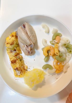รูปของ มักกะโรนี ปีกไก่ต้ม ไข่ตุ๋น (เบบี๋) blw