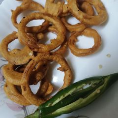 A picture of Onion Ring pakora.