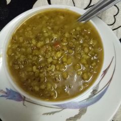 A picture of Moong sprouts.