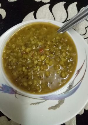 A picture of Moong sprouts.