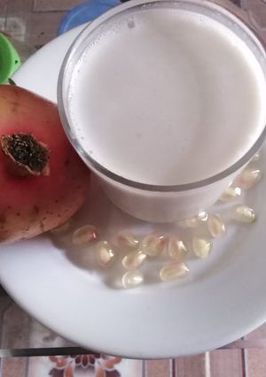Hình của món Lassi lựu.