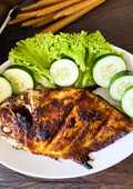Ikan kuwe bakar madu