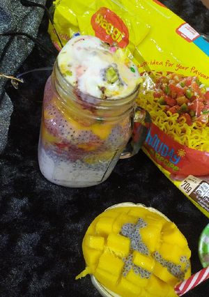 मैगी मैंगो फालूदा (maggi mangi falooda recipe in hindi) रेसिपी मुख्य फोटो