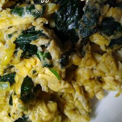 A picture of Scrambled Duck Eggs with Spinach #KidsFriendly.