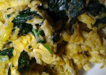 Popular Cuisine Scrambled Duck Eggs with Spinach KidsFriendly Delicious Perfect