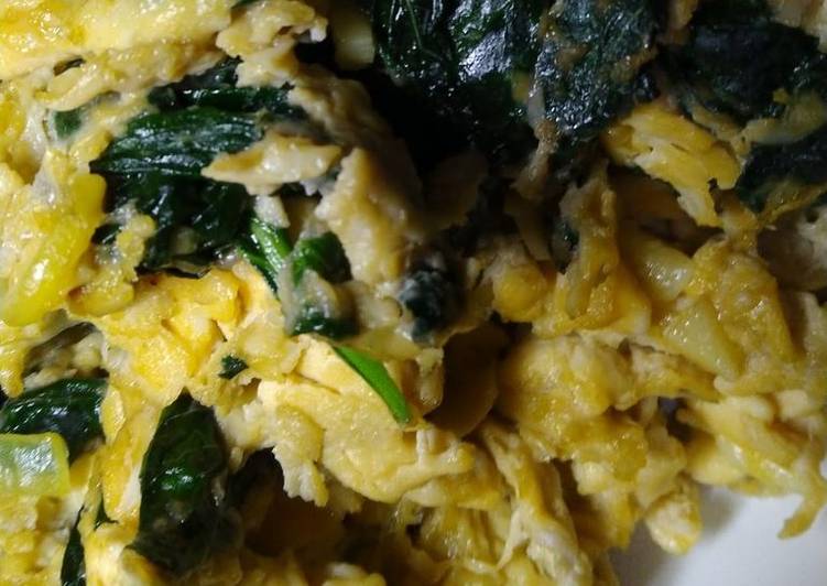 Recipe of Quick Scrambled Duck Eggs with Spinach #KidsFriendly