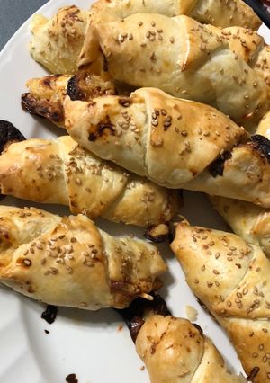 A picture of Chicken and Cheese Croissants 🥐.